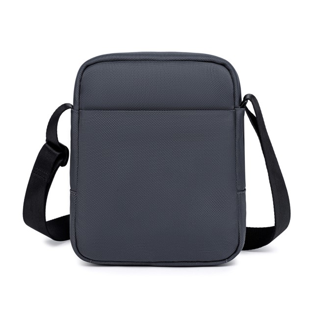 ARCTIC HUNTER τσάντα ώμου K00689, 2.7L, γκρι ARCTIC HUNTER τσάντα ώμου K00689, 2.7L, γκρι