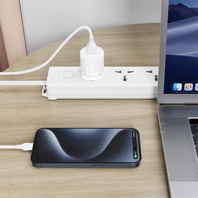 XO L157(EU) QC3.0 18W CHARGER WITH LIGHTNING CABLE (NB103)