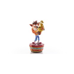 F4F Crash Team Racing Nitro Fueled - Crash Winner Statue (46cm) (CRASHWST)