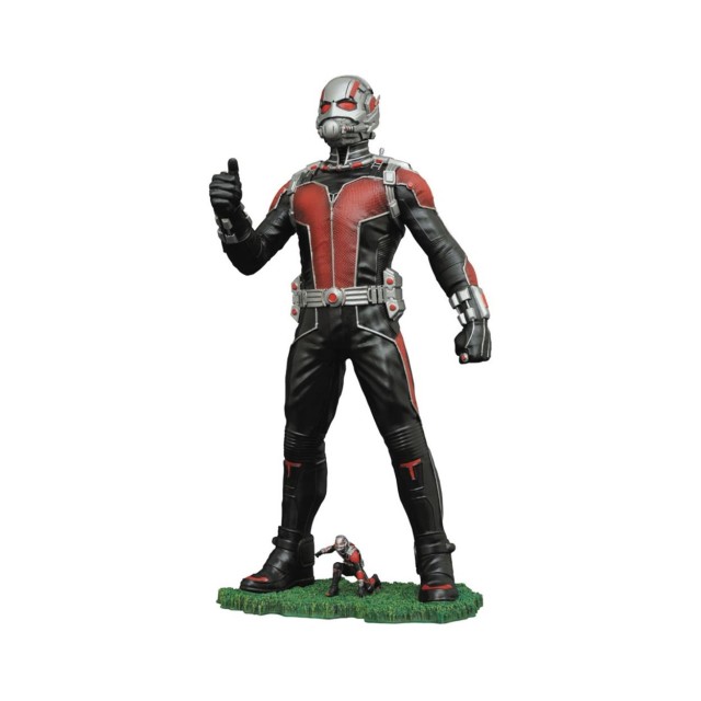 Diamond Gallery: Marvel Avengers - Ant-Man Movie PVC Statue (23cm) (Apr162613)