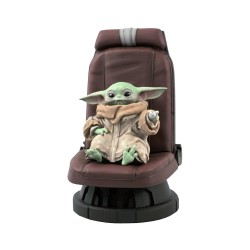 Diamond Disney Star Wars: The Mandalorian - The Child in Co-Pilot Seat Statue (1/2) (AUG202092)