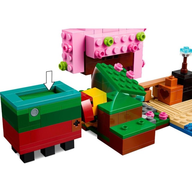 LEGO® Minecraft®: The Cherry Blossom Garden (21260)