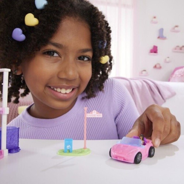 Mattel Barbie®: Mini BarbieLand - Doll and Vehicle Convertible (HYF42)