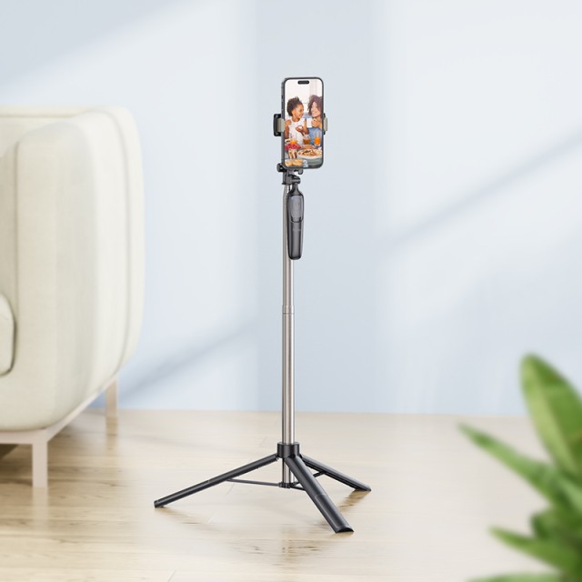 Selfie Stick K19 Soul Live Broadcast και Selfie Stick για Συσκευές 4.5"- 7" 70mAh Ύψος 1.57m Μαύρο